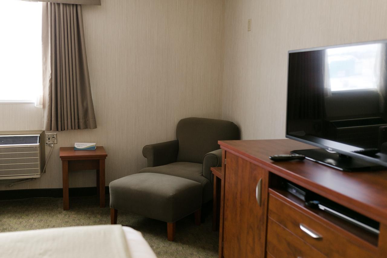 Victoria Inn Flin Flon Bagian luar foto